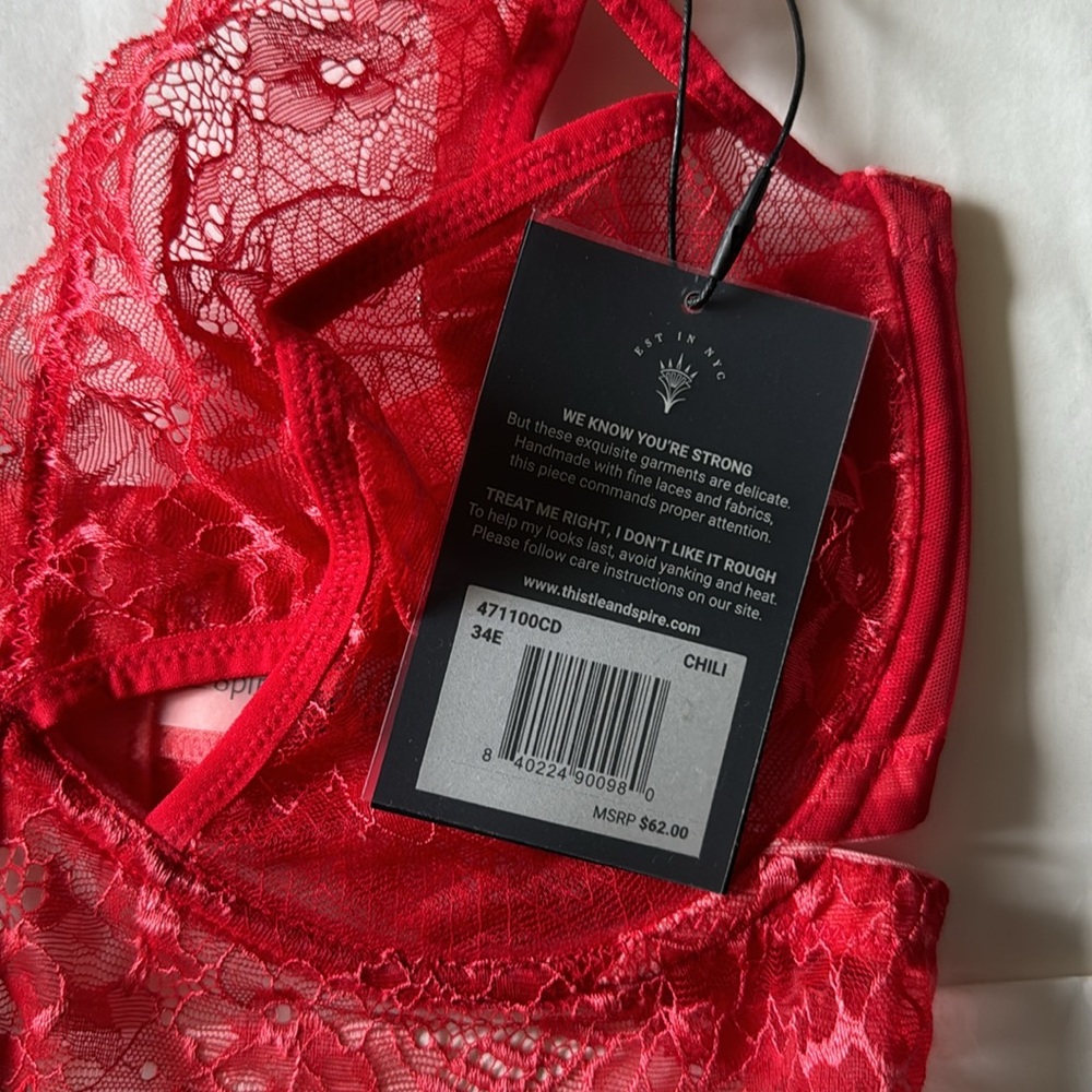 Thistle & Spire Kane V-Wire Lace Bra, Size 34E (34dd), Color: Chilli (red) - Picture 7 of 10